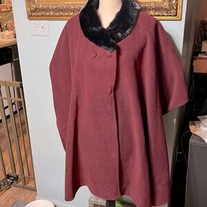 women’s cape coat  NWT
